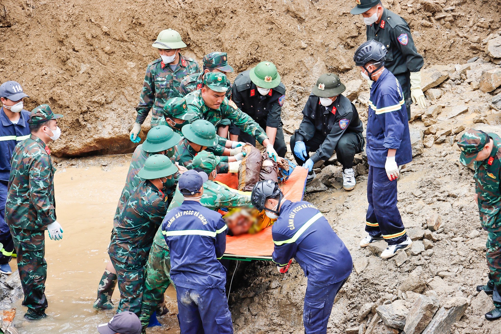 Vụ sạt lở công trường thủy điện tại Lai Châu: Chủ đầu tư lên tiếng- Ảnh 1.
