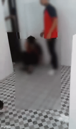 Clip nam sinh lớp 8 bị bạn đánh gãy 3 xương sườn: Hé lộ nguyên nhân gây phẫn nộ- Ảnh 1.