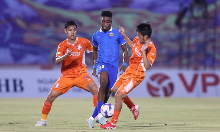 Bảng xếp hạng V.League 2024-2025 mới nhất vòng 23- Ảnh 1.