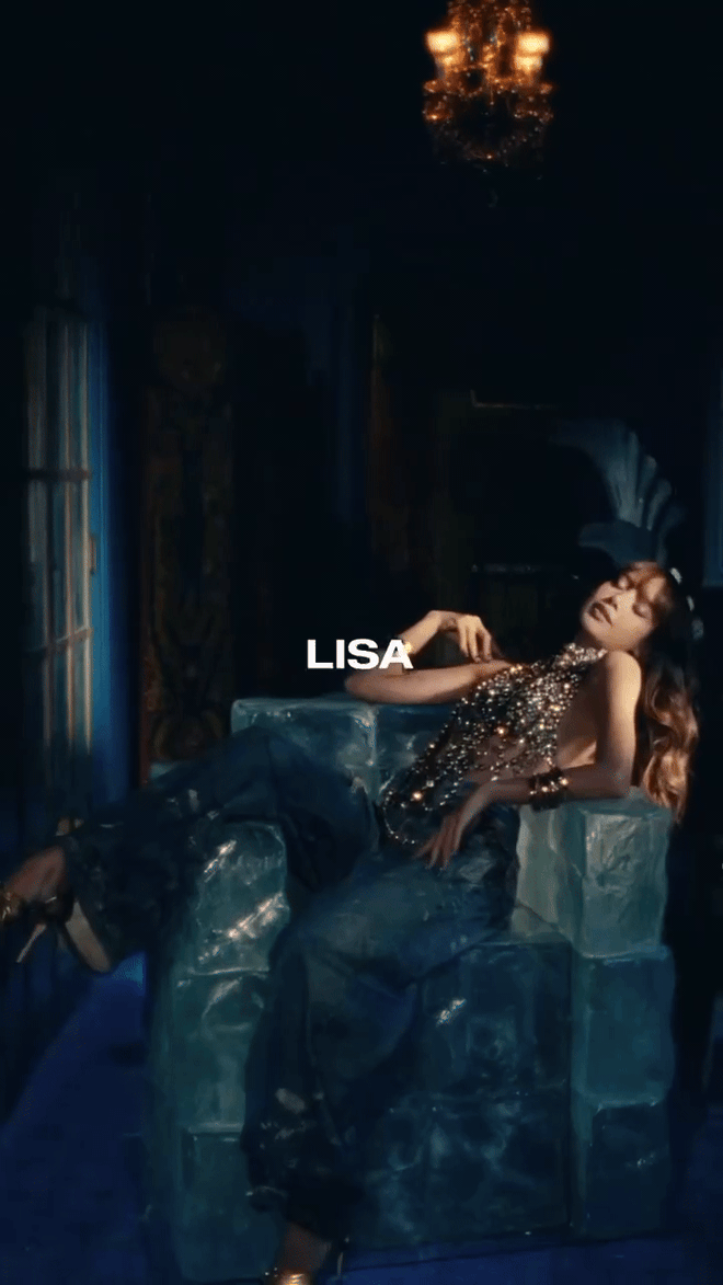 Lisa sexy điên đảo với loạt outfit không thể hợp hơn, tiếp tục có hình bóng local brand Việt- Ảnh 12.