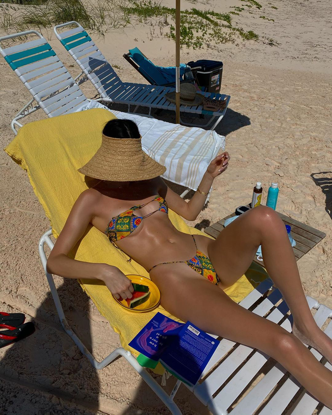 “Chiến thần bikini” Kendall Jenner bổ sung sách mẫu mặc sao cho hot, đảm bảo nóng hơn cả mùa hè!- Ảnh 14.