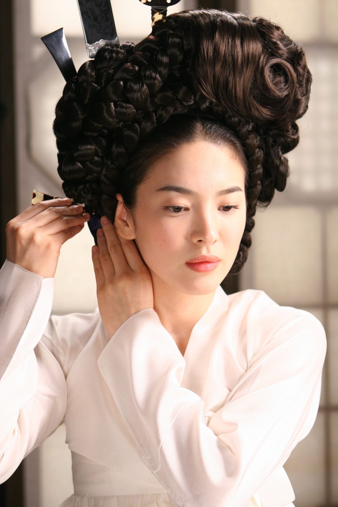 Lộ ảnh Song Hye Kyo vào vai nàng Dae Jang Geum, tuyệt đối xinh đẹp vẫn thua xa Lee Young Ae một điểm- Ảnh 5. Lộ ảnh Song Hye Kyo vào vai nàng Dae Jang Geum, tuyệt đối xinh đẹp vẫn thua xa Lee Young Ae một điểm- Ảnh 5.