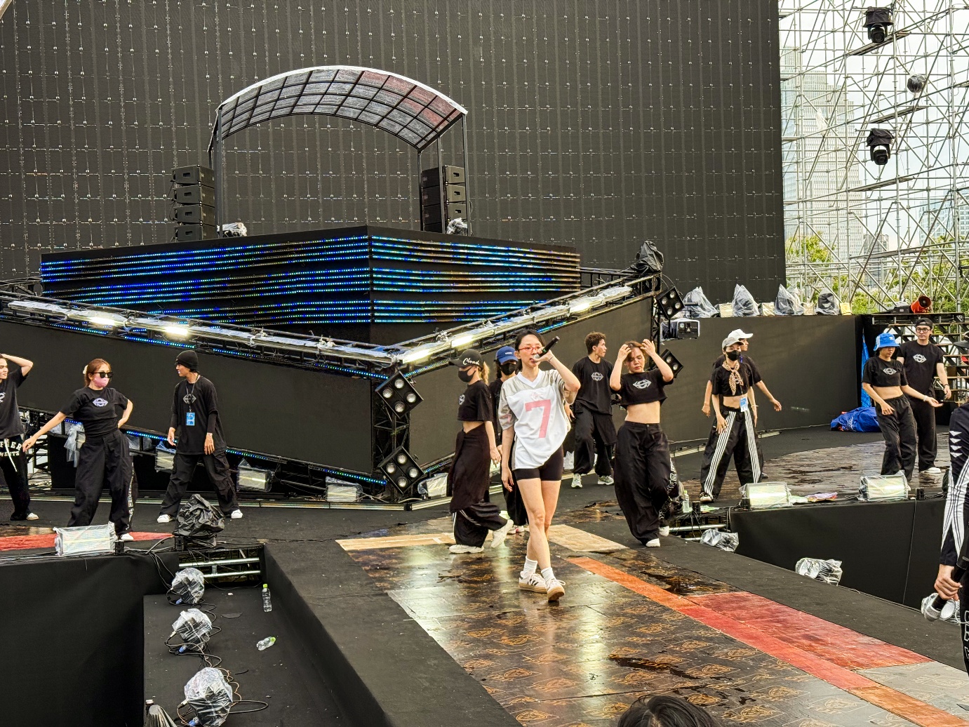 Tiger Crystal Rave trước giờ G: Tóc Tiên, Mỹ Mỹ và dàn lineup đình đám sẵn sàng cho những màn trình diễn sảng khoái nhất- Ảnh 1.