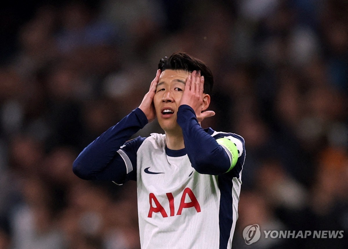 Người tống tiền Son Heung-min hoá ra là bạn gái cũ, từng nhận 5 tỷ đồng trót lọt vẫn 