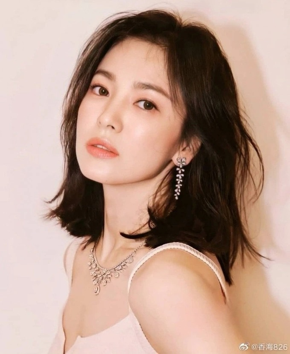 Lộ ảnh Song Hye Kyo vào vai nàng Dae Jang Geum, tuyệt đối xinh đẹp vẫn thua xa Lee Young Ae một điểm- Ảnh 4. Lộ ảnh Song Hye Kyo vào vai nàng Dae Jang Geum, tuyệt đối xinh đẹp vẫn thua xa Lee Young Ae một điểm- Ảnh 4.