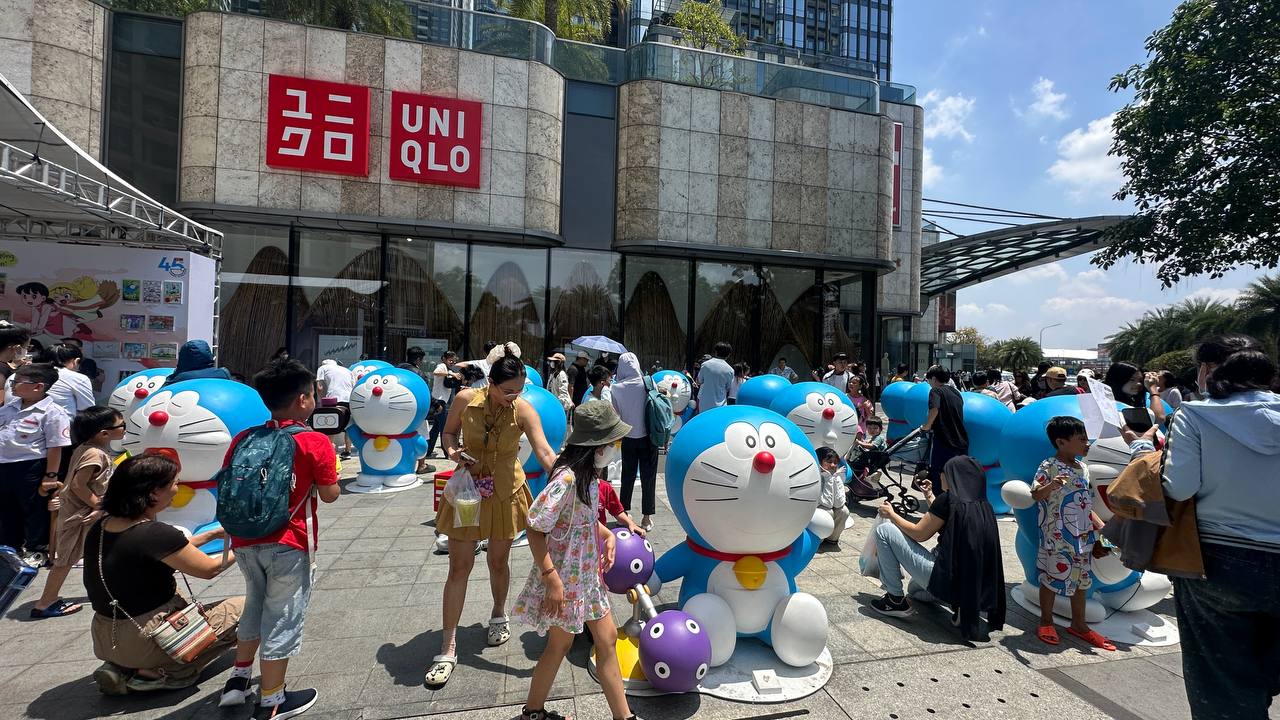 Đang hot nhất tại TP.HCM lúc này: Doraemon đổ bộ Landmark 81, dân tình đổ xô đến tìm lại tuổi thơ- Ảnh 2.