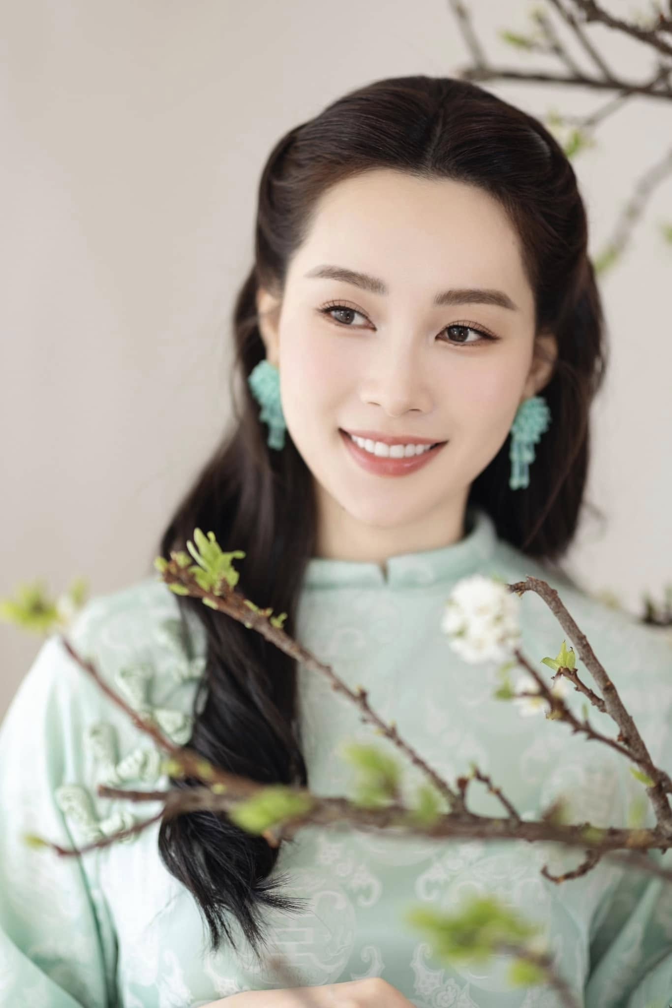 Hoa hậu Vbiz mang thai nhưng không ai hay biết: Sống ở biệt thự bạc tỷ, con là rich kid thứ thiệt- Ảnh 13.