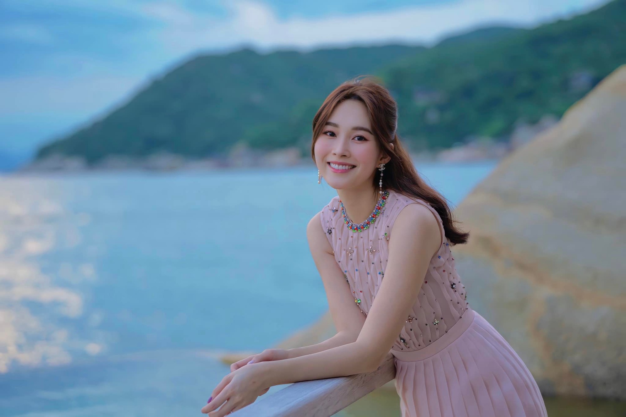 Hoa hậu Vbiz mang thai nhưng không ai hay biết: Sống ở biệt thự bạc tỷ, con là rich kid thứ thiệt- Ảnh 9.