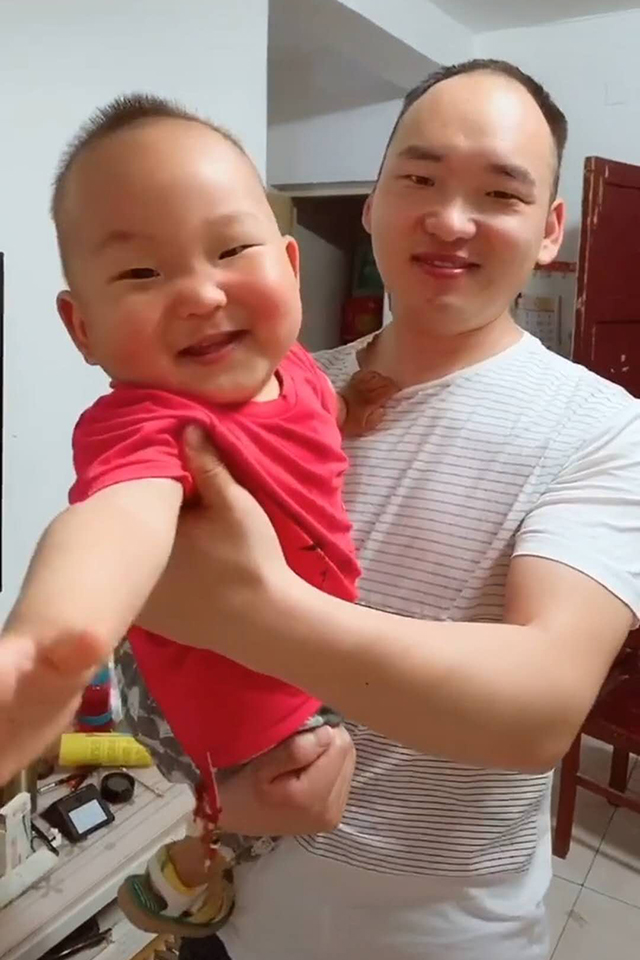 Ngày qua ngày nơm nớp sợ con trai không phải con ruột, ông bố quyết định đưa bé đi xét nghiệm ADN và cái kết sững sờ- Ảnh 2.