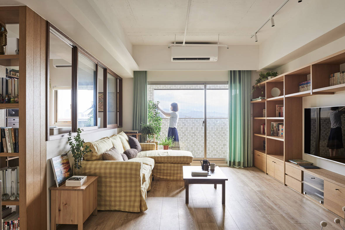 Mẹ TP.HCM chia sẻ: Từng nghĩ mình tiết kiệm, nhưng khi dọn lại tủ đồ và góc bếp, tôi mới thấy mình đã tiêu tiền sai cách suốt nhiều năm- Ảnh 4.