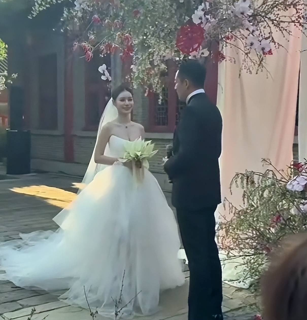 Hôn lễ 