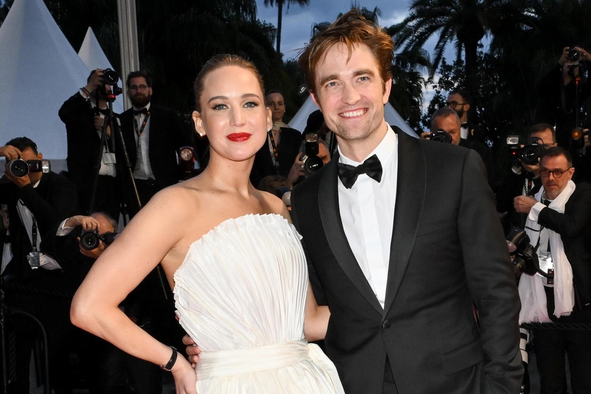 Phim 18+ ngập cảnh nóng nhận tràng pháo tay 9 phút ở Cannes 2025, nữ chính diễn hay đến mức netizen đòi trao ngay Oscar- Ảnh 1. Phim 18+ ngập cảnh nóng nhận tràng pháo tay 9 phút ở Cannes 2025, nữ chính diễn hay đến mức netizen đòi trao ngay Oscar- Ảnh 1.