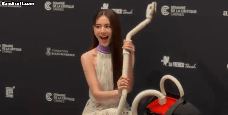 Clip viral: Quốc bảo nhan sắc bị ngó lơ ở thảm đỏ Cannes 2025, pose dáng với máy hút bụi trước hàng trăm người- Ảnh 6.