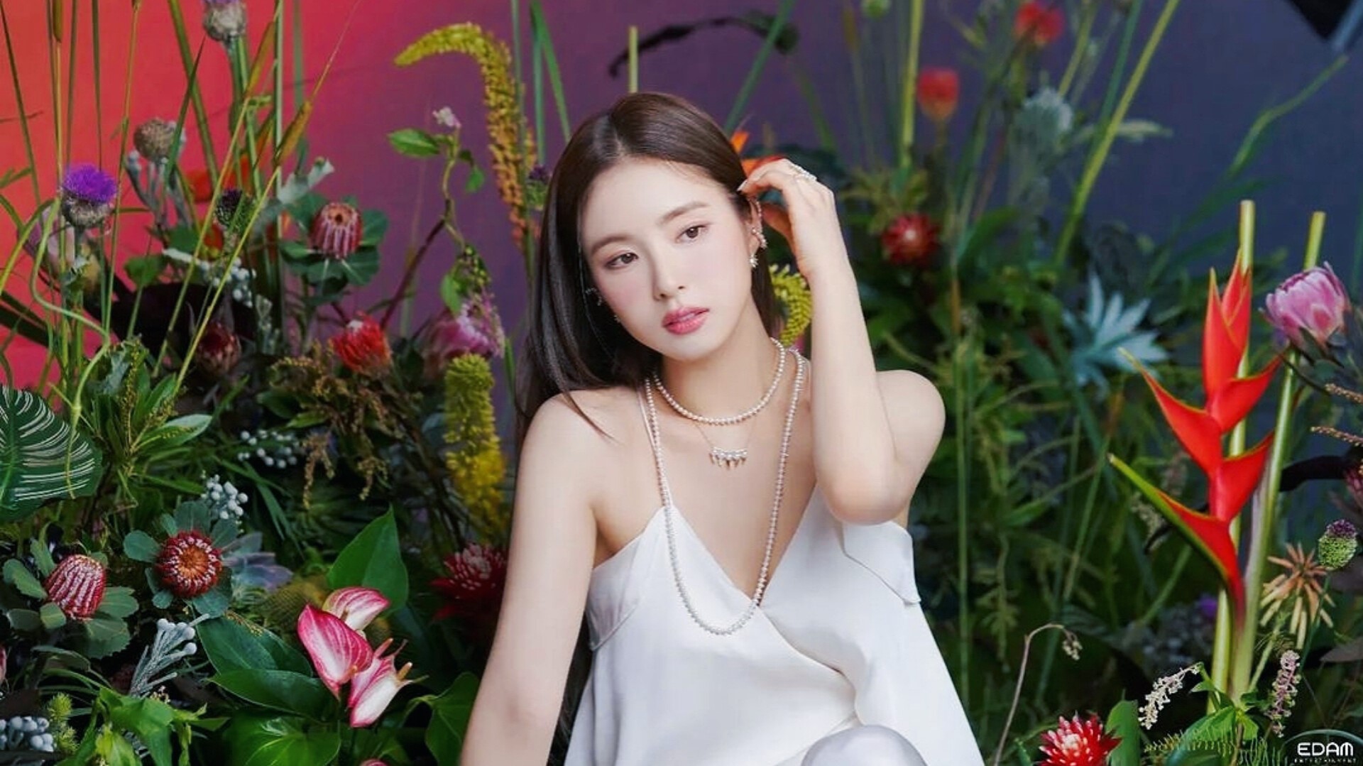Mỹ nhân khiến thành viên BTS đổ gục: Visual được khát khao nhất Hàn Quốc, đơ đến mấy vẫn được tha thứ vì quá đẹp- Ảnh 10. Mỹ nhân khiến thành viên BTS đổ gục: Visual được khát khao nhất Hàn Quốc, đơ đến mấy vẫn được tha thứ vì quá đẹp- Ảnh 10.