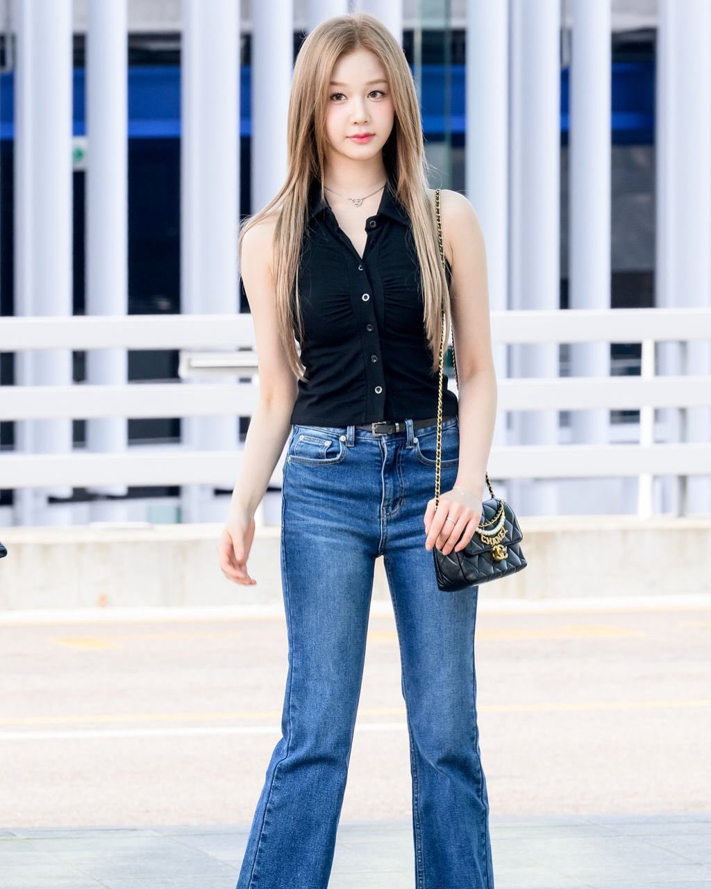 Nữ thần Kpop thế hệ mới đổi tóc thôi cũng viral cõi mạng, netizen Việt gọi tên Huyền Baby- Ảnh 4.