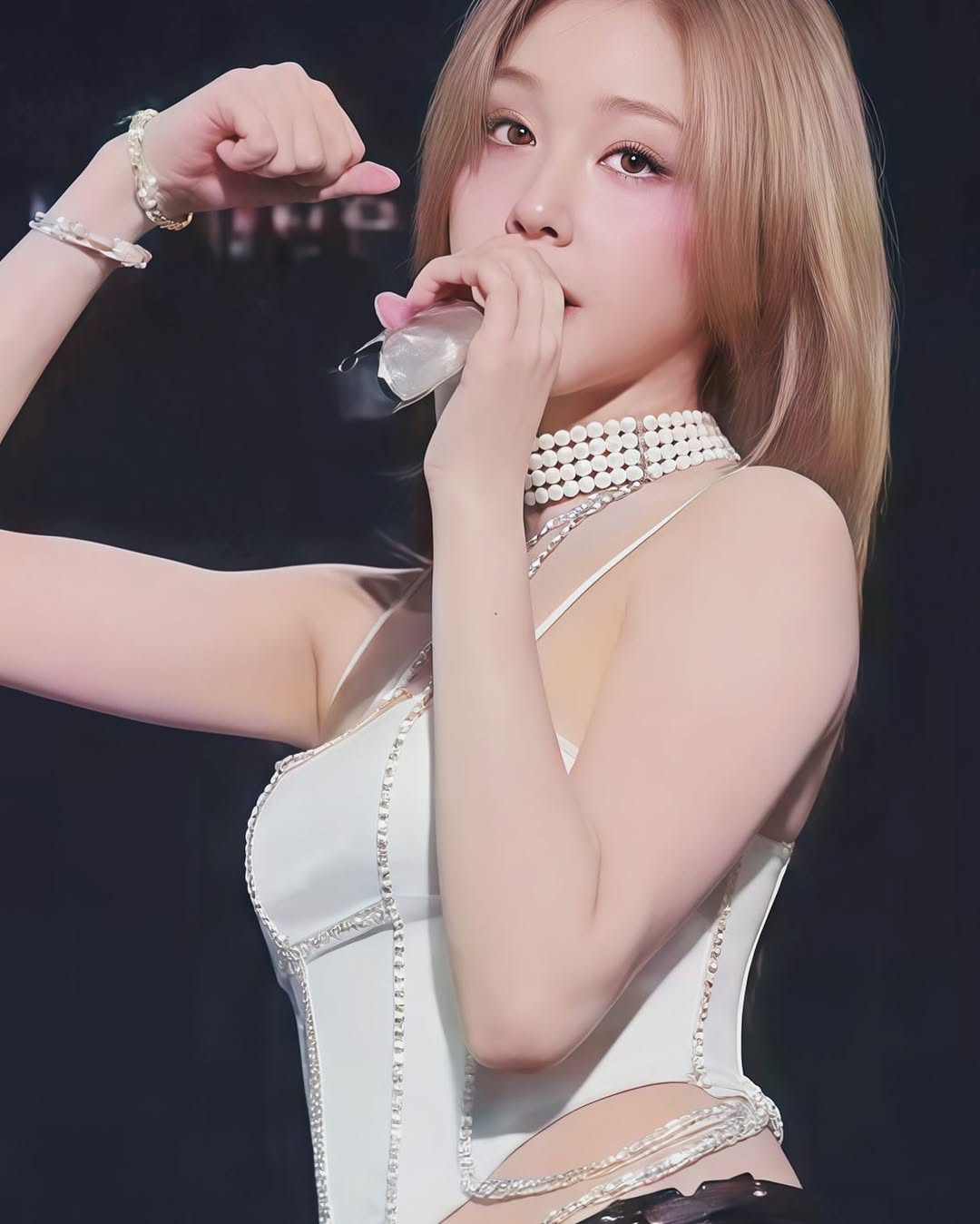 Nữ thần Kpop thế hệ mới đổi tóc thôi cũng viral cõi mạng, netizen Việt gọi tên Huyền Baby- Ảnh 9.