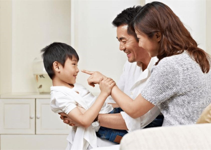 Cặp đôi cha mẹ thạc sĩ phải bỏ việc để "cứu" con: Bài học đắt giá trong giáo dục "Trái chín ép thì không ngọt"!- Ảnh 4.