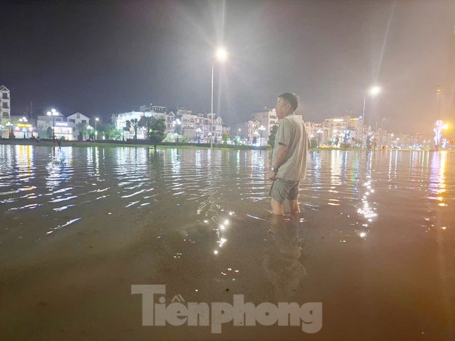 Thành phố Bắc Giang liên tiếp ngập sâu- Ảnh 1.