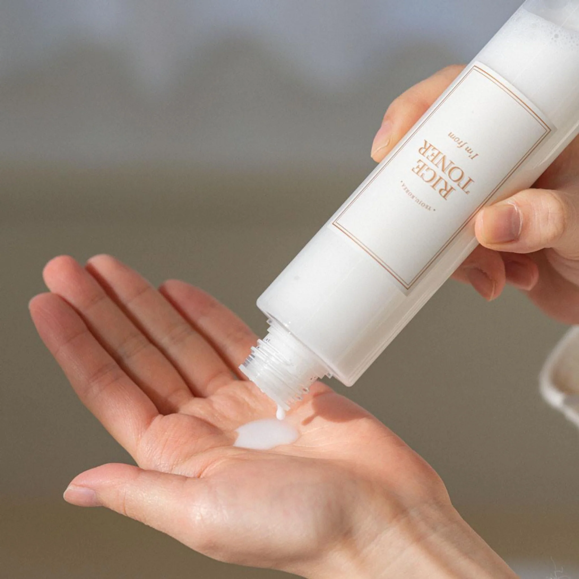 35 tuổi tôi nhận ra 1 điều: Chăm sóc càng đơn giản thì da lại càng đẹp!- Ảnh 4.