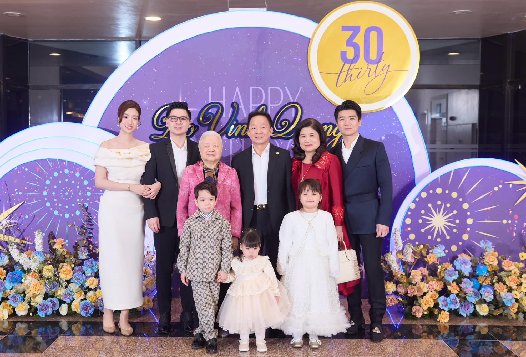 "Bố đơn thân nghìn tỷ" - cậu cả nhà bầu Hiển đón con thứ 3, Đỗ Mỹ Linh tiếp tục giúp anh chồng chăm sóc?- Ảnh 5.