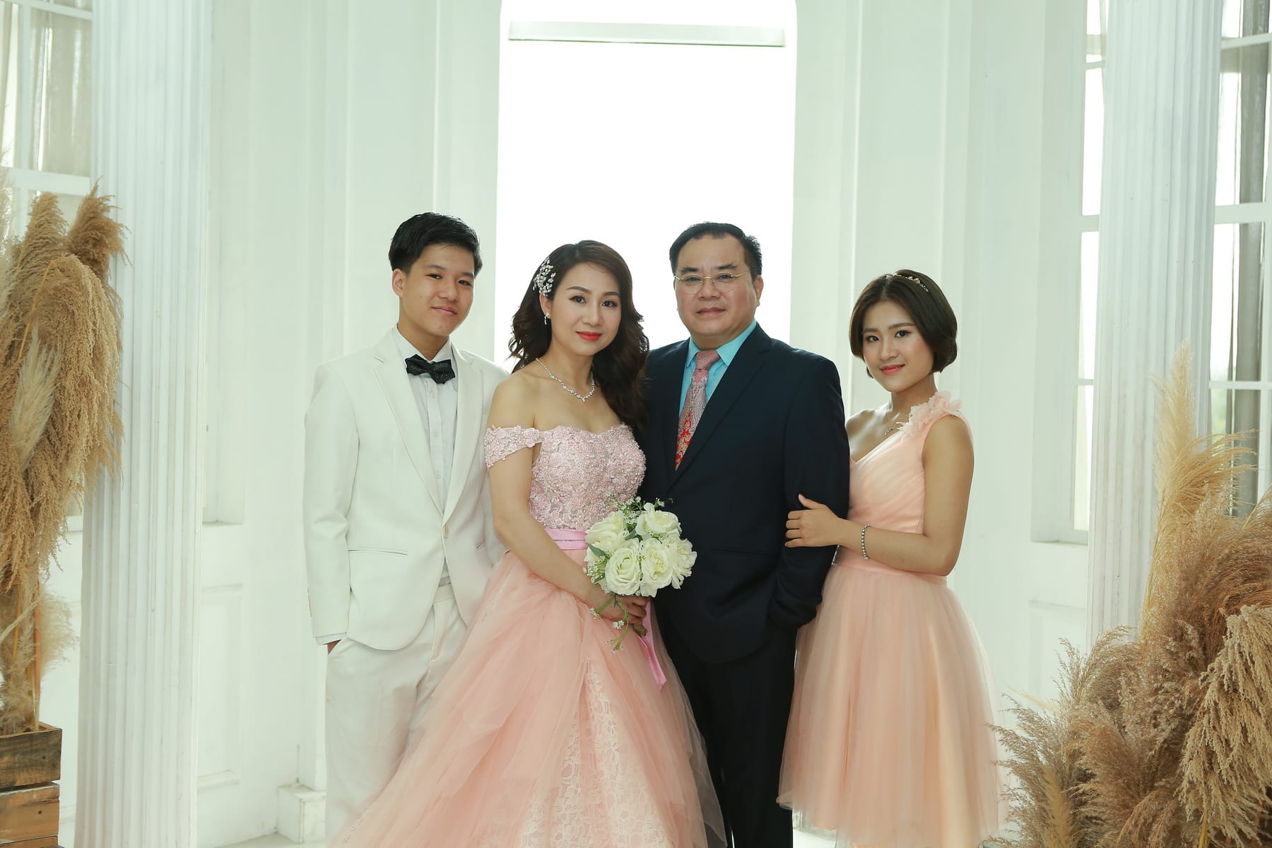 Người phụ nữ khiến nam Đại tá là NSND, nguyên Giám đốc Nhà hát Chèo Quân đội si mê- Ảnh 3. Người phụ nữ khiến nam Đại tá là NSND, nguyên Giám đốc Nhà hát Chèo Quân đội si mê- Ảnh 3.