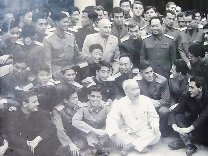Những câu chuyện với bóng đá của Chủ tịch Hồ Chí Minh- Ảnh 7.