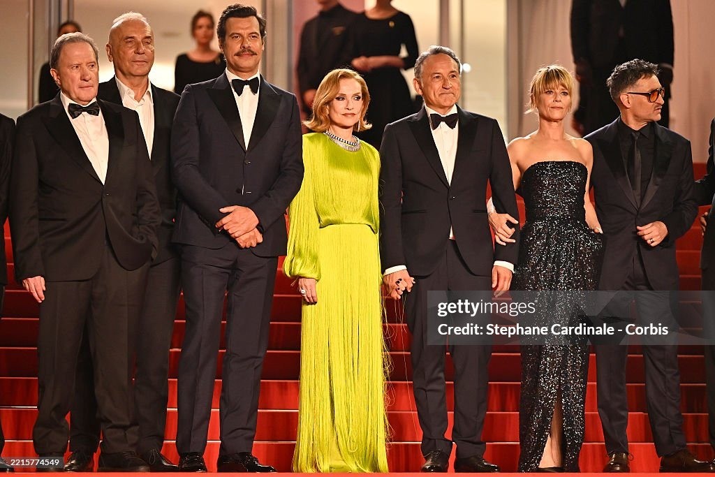 Náo loạn trên thảm đỏ Cannes- Ảnh 24.