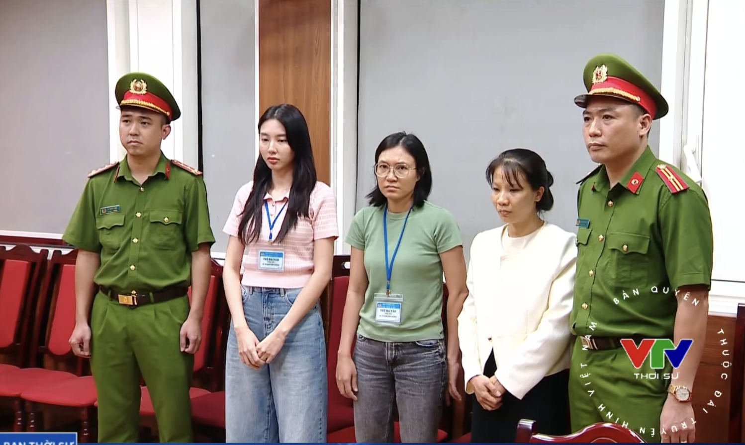 Những động thái đáng chú ý của Hoa hậu Thùy Tiên trước khi bị khởi tố- Ảnh 1. Những động thái đáng chú ý của Hoa hậu Thùy Tiên trước khi bị khởi tố- Ảnh 1.