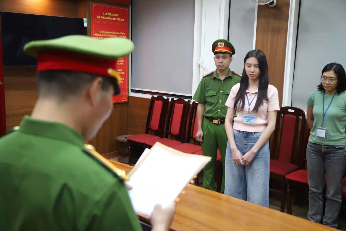 Ngoài Hoa Hậu Nguyễn Thúc Thuỳ Tiên, 4 đối tượng khác cùng bị khởi tố là những ai?- Ảnh 1.