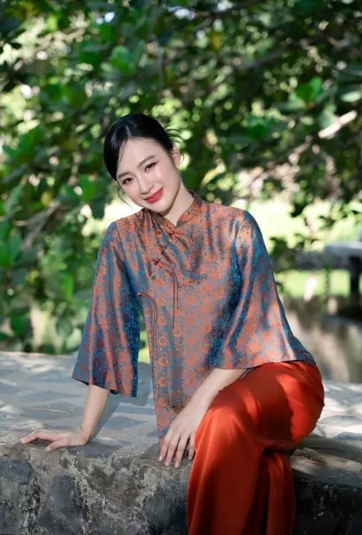 Thân hình ngày càng "vạm vỡ" khó tin của Angela Phương Trinh- Ảnh 3.
