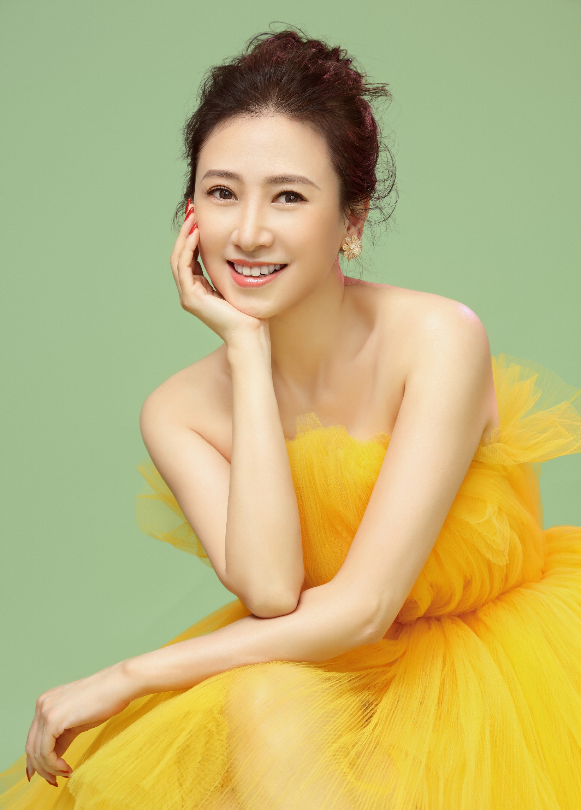 "Hoa hậu đóng phim nóng" thông báo ly thân chồng doanh nhân, sống cô độc trong biệt thự bạc tỷ- Ảnh 1.