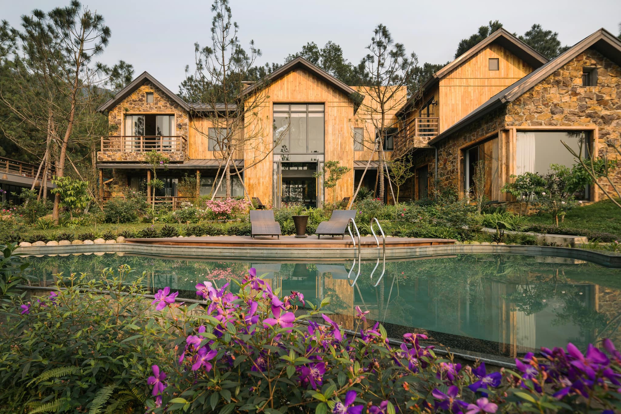 Biệt thự ngoại ô 4.000 m2 của 