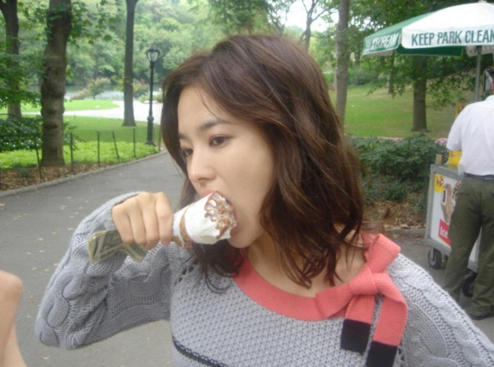 Chiến thần nhan sắc Song Hye Kyo: Đẹp bất bại qua camera kỹ thuật số, xứng danh đại mỹ nhân đẹp nhất xứ Hàn!- Ảnh 10. Chiến thần nhan sắc Song Hye Kyo: Đẹp bất bại qua camera kỹ thuật số, xứng danh đại mỹ nhân đẹp nhất xứ Hàn!- Ảnh 10.
