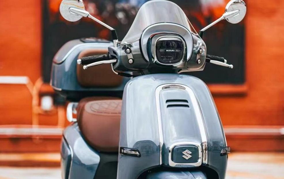 Xe ga Suzuki thiết kế hoài cổ đẹp như Vespa, giá chỉ 35 triệu đồng- Ảnh 1.