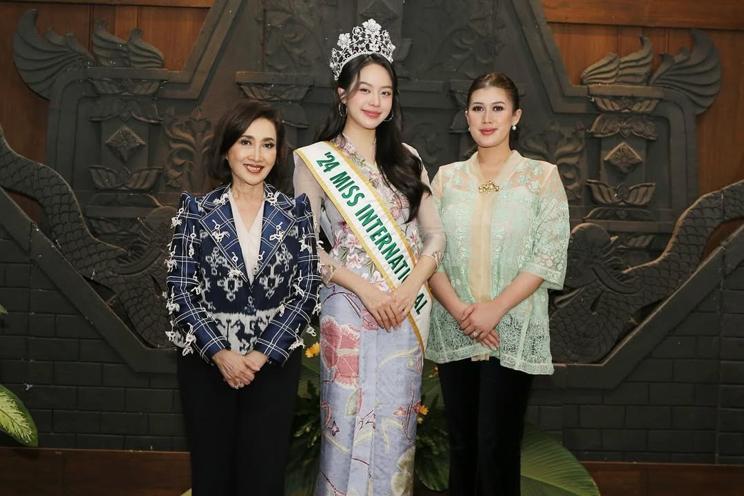 Thanh Thủy trong khung hình với 3 hoa hậu quốc tế- Ảnh 4.