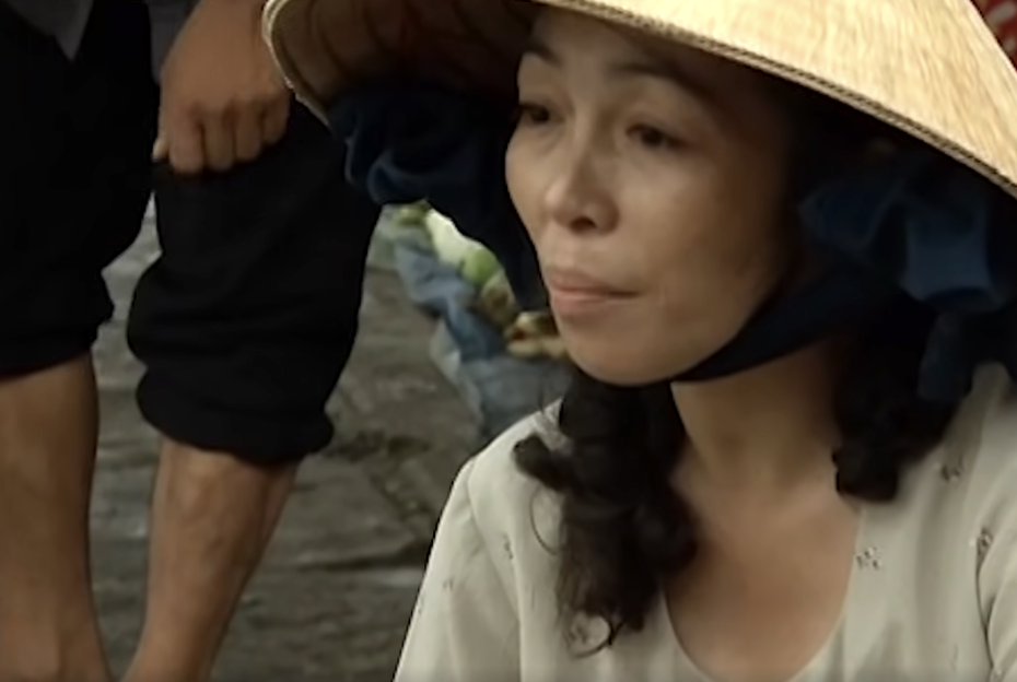 Cảnh phim "giả bán khoai lấy tin mật" viral nhất hiện tại: Xem xong mới hiểu vì sao hút 10 triệu view- Ảnh 2.