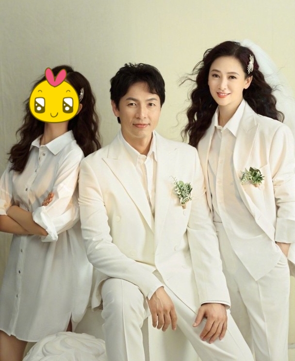 "Hoa hậu đóng phim nóng" thông báo ly thân chồng doanh nhân, sống cô độc trong biệt thự bạc tỷ- Ảnh 2.