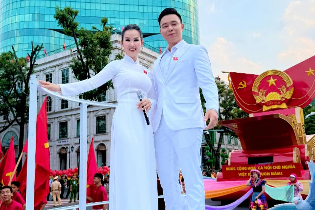 Ca sĩ hát cực hay bản hit 3 tỷ view: Từng lọt Top 3 Vietnam Idol, vượt qua biến cố hết mình vì đam mê- Ảnh 1. Ca sĩ hát cực hay bản hit 3 tỷ view: Từng lọt Top 3 Vietnam Idol, vượt qua biến cố hết mình vì đam mê- Ảnh 1.