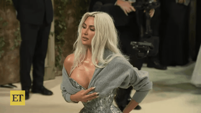 Dấu ấn kinh hoàng Kim Kardashian phải chịu để có vòng eo nhỏ vô thực: "Tôi chưa bao giờ cảm thấy đau đớn đến vậy"- Ảnh 10. Dấu ấn kinh hoàng Kim Kardashian phải chịu để có vòng eo nhỏ vô thực: "Tôi chưa bao giờ cảm thấy đau đớn đến vậy"- Ảnh 10.