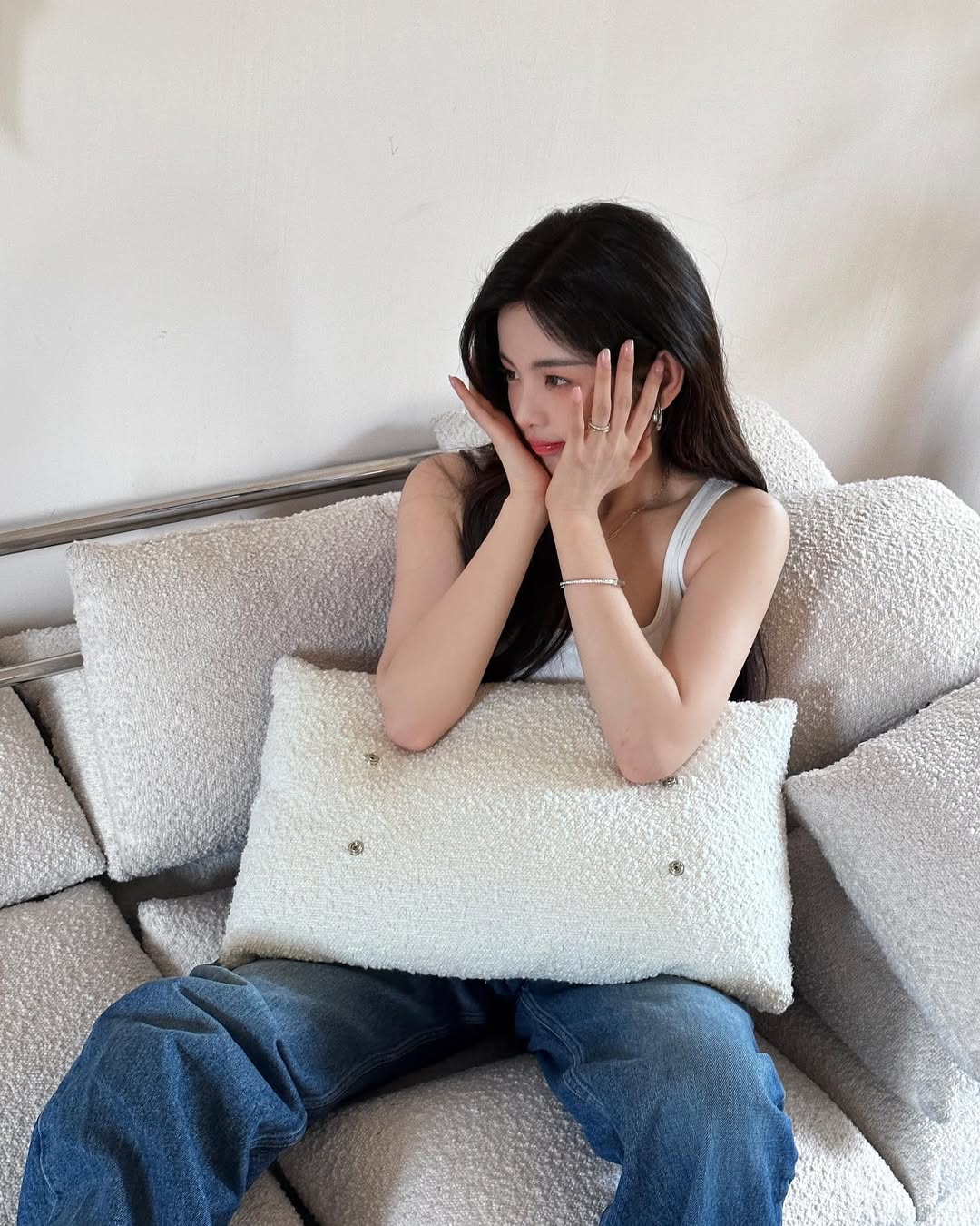 Mỹ nhân vượt mặt Dương Mịch, Lưu Diệc Phi trở thành người đẹp nhất Trung Quốc: Visual không bàn cãi nhưng gu ăn mặc thì sao?- Ảnh 11.