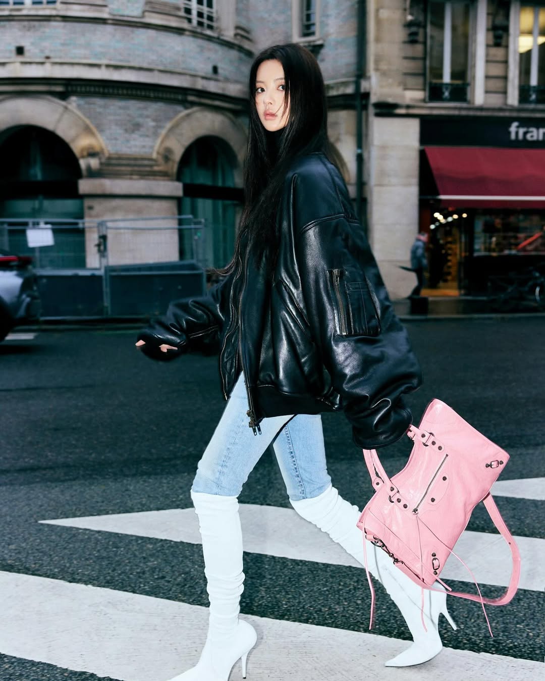 Mỹ nhân vượt mặt Dương Mịch, Lưu Diệc Phi trở thành người đẹp nhất Trung Quốc: Visual không bàn cãi nhưng gu ăn mặc thì sao?- Ảnh 6.