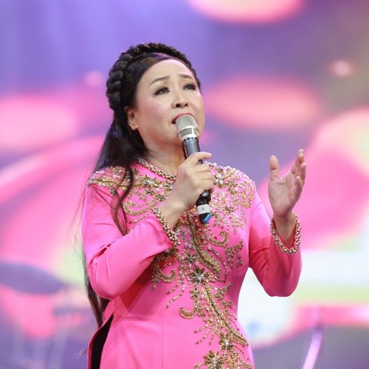 Nữ NSND đầu tiên hát Bài ca thống nhất lịch sử, đứng ra bảo vệ Long Nhật vì một điều- Ảnh 1.