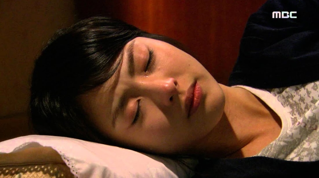 Không phải Son Ye Jin, đây mới là "tình đầu" của Hyun Bin: Nhan sắc mê đắm cả châu Á, được mệnh danh "Hoa hậu Hàn Quốc"- Ảnh 4.