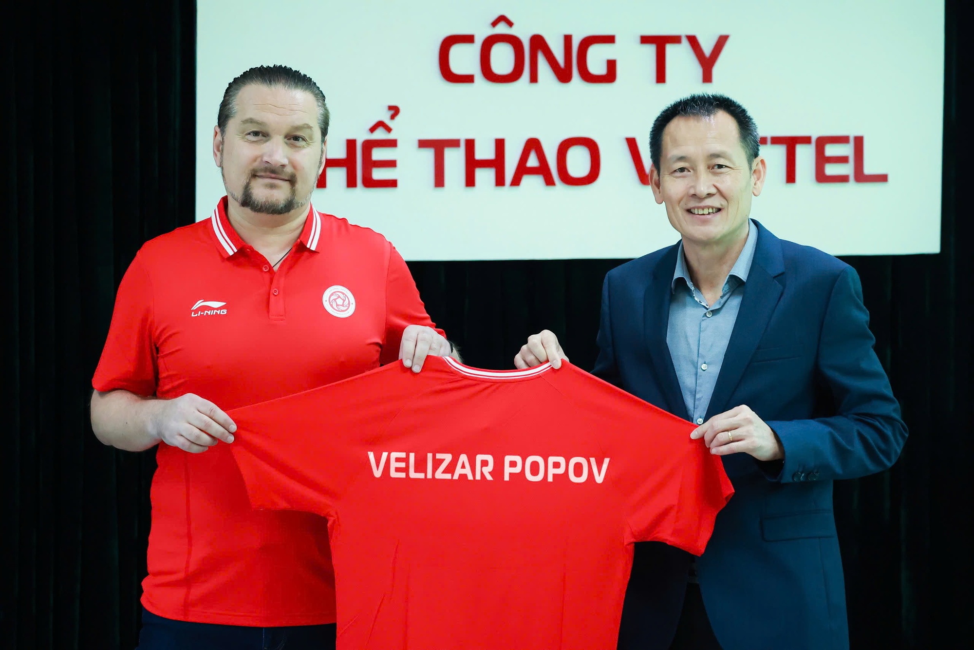 HLV châu Âu sắp làm điều chưa từng có ở Việt Nam, đạt dấu mốc khiến cả V.League nể phục?- Ảnh 1. HLV châu Âu sắp làm điều chưa từng có ở Việt Nam, đạt dấu mốc khiến cả V.League nể phục?- Ảnh 1.