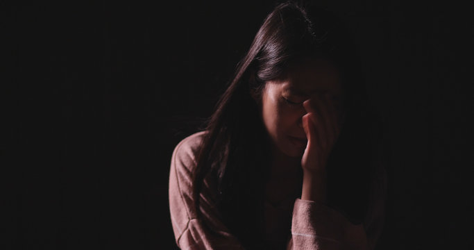 Cô gái nghèo suy sụp chỉ vì một thùng nước khoáng bị cha mẹ "uống trộm": Chuyện "con nhà lính, tính nhà quan" hay bài học giáo dục về "ranh giới" giữa cha mẹ với con cái- Ảnh 3. Cô gái nghèo suy sụp chỉ vì một thùng nước khoáng bị cha mẹ "uống trộm": Chuyện "con nhà lính, tính nhà quan" hay bài học giáo dục về "ranh giới" giữa cha mẹ với con cái- Ảnh 3.