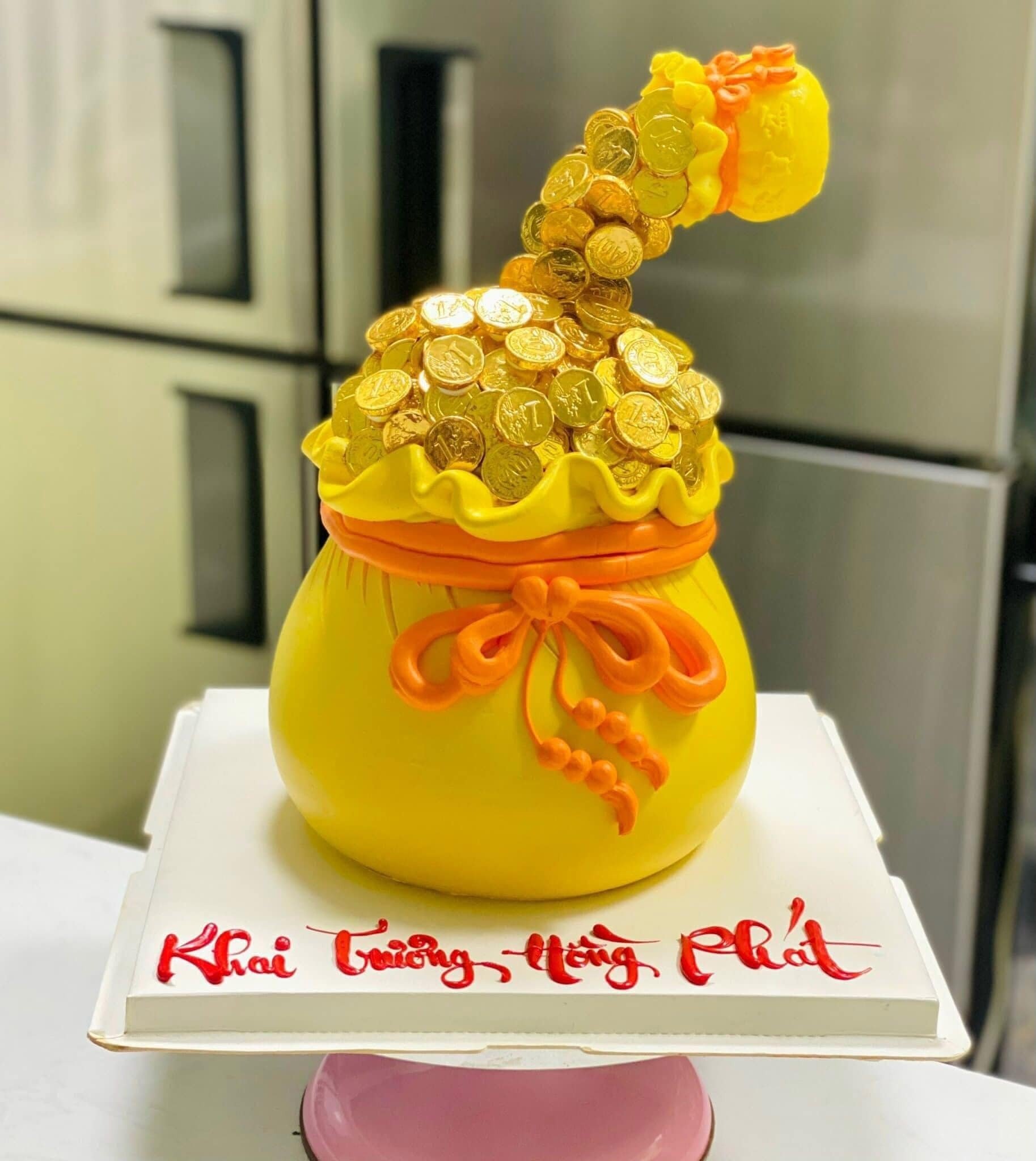 Chàng trai TP.HCM làm hoa bằng kem "thật còn hơn cả hoa thật"- Ảnh 28.