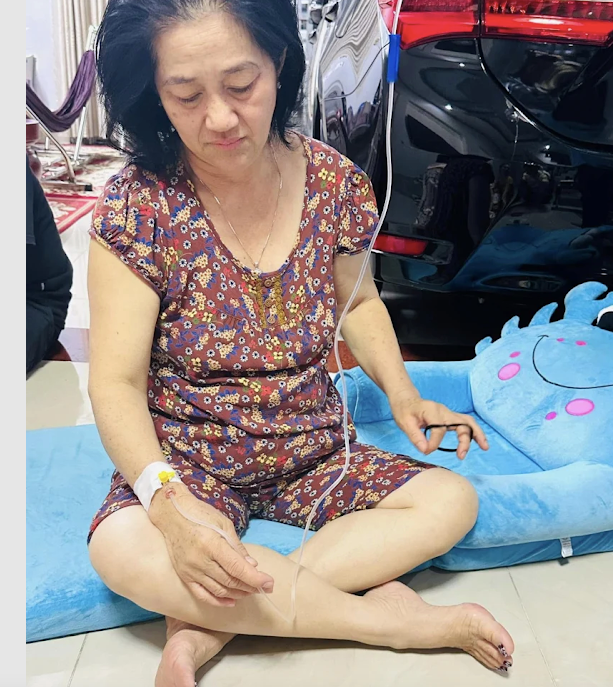 Khoảnh khắc không ngờ của 3 nhóc tỳ nhà Lê Dương Bảo Lâm khi nhắc đến bà ngoại mất vì ung thư- Ảnh 9. Khoảnh khắc không ngờ của 3 nhóc tỳ nhà Lê Dương Bảo Lâm khi nhắc đến bà ngoại mất vì ung thư- Ảnh 9.