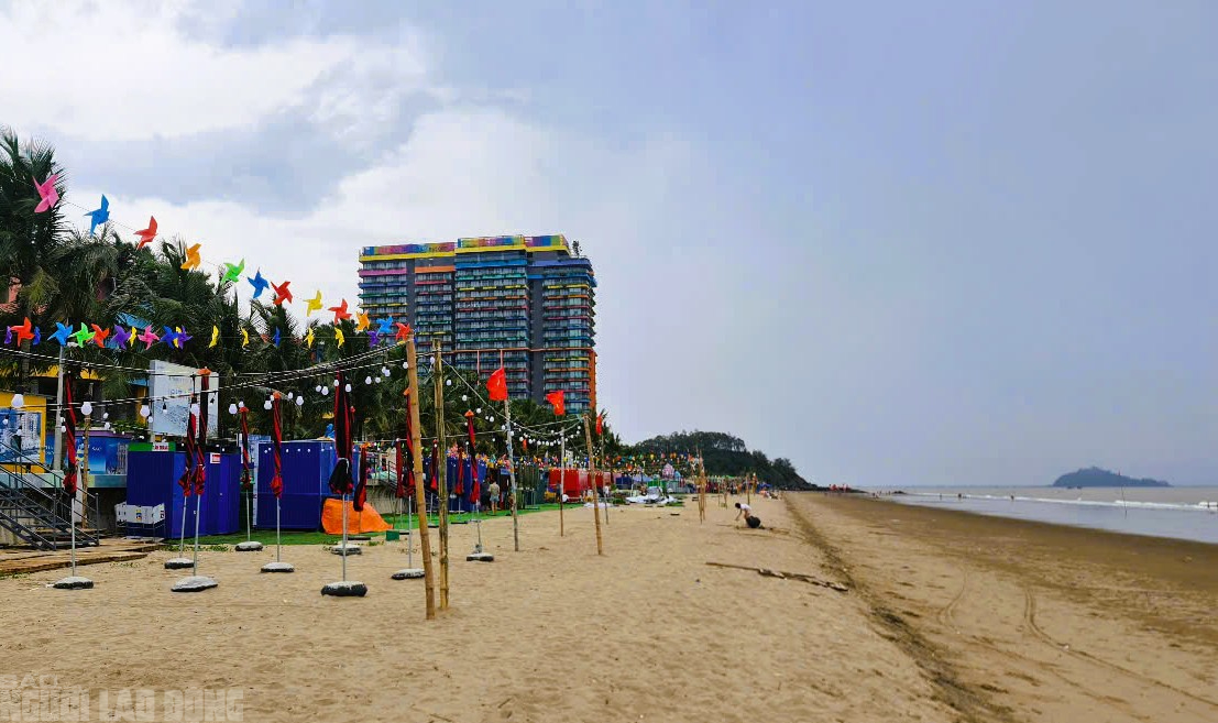 Cảnh khó tin ở bãi biển nổi tiếng tại Thanh Hóa- Ảnh 9.