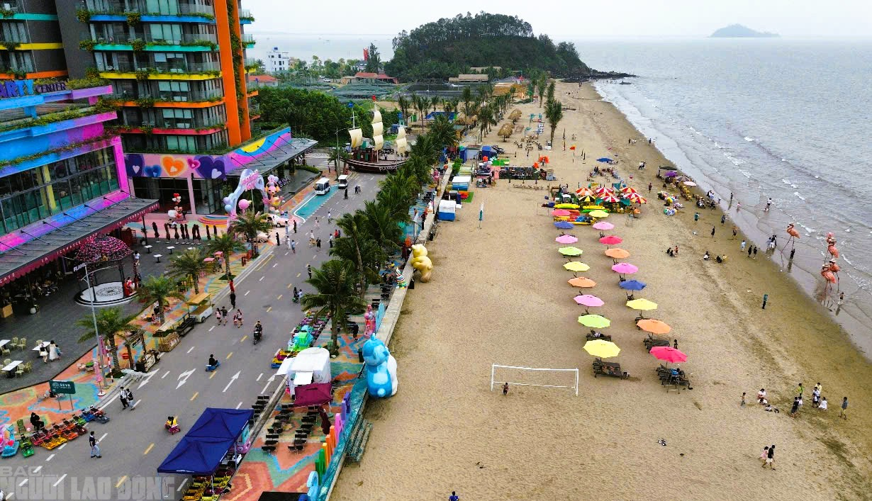 Cảnh khó tin ở bãi biển nổi tiếng tại Thanh Hóa- Ảnh 13.