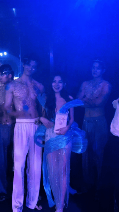 Mỹ nhân showbiz tổ chức buổi tiệc “cháy” nhất từ trước tới nay, mời dàn mỹ nam khoe body bỏng mắt- Ảnh 4. Mỹ nhân showbiz tổ chức buổi tiệc “cháy” nhất từ trước tới nay, mời dàn mỹ nam khoe body bỏng mắt- Ảnh 4.